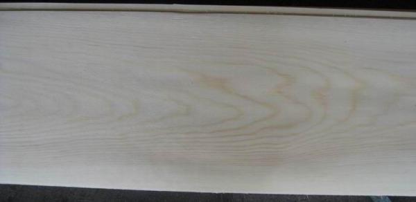 Sliced Cut Natural Clear Pine Wood Veneer Sheet
