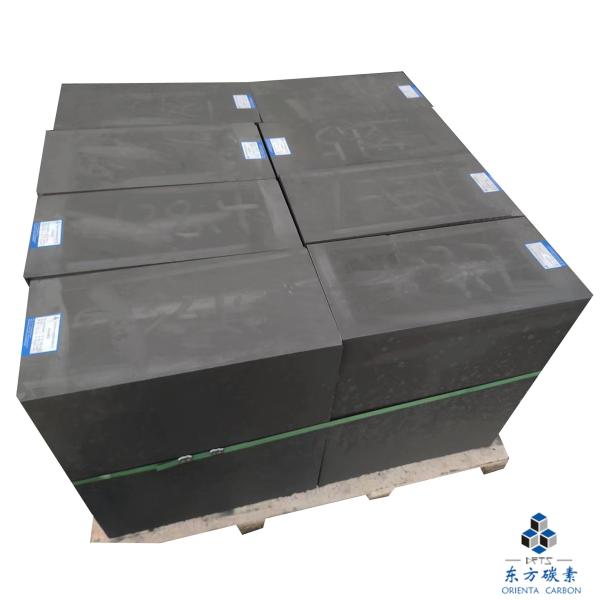 EMD Isotropic Graphite Block 105 Mpa Compressive Strength With Ultra Fine Particle