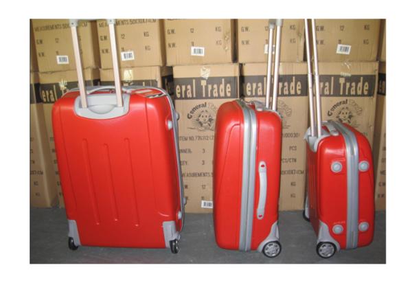 Travelling ABS 2 Wheel Trolley Luggage Set Zipper Framed With Iron Trolley