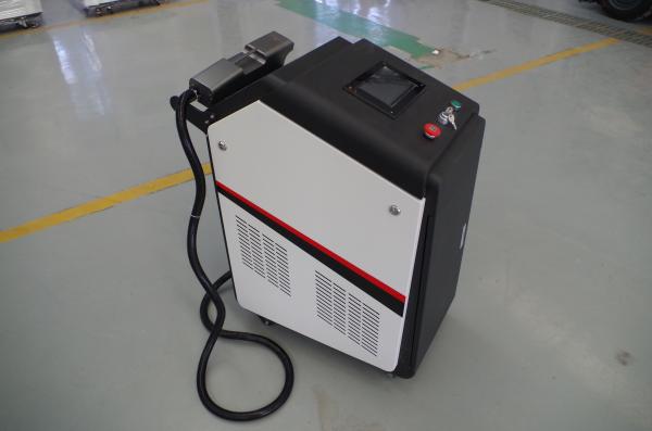 Fiber Length 3M-10M 1000W/1500W Handheld Laser Cleaning Machine for Degreasing and Rust Removal