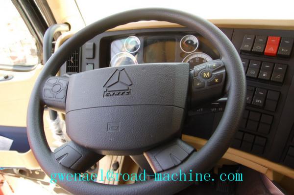 8 x 4 Heavy Duty Dump Trucks HOWO A7 Tipper Truck Unloading 380HP Dump Trucks 50tons dumper