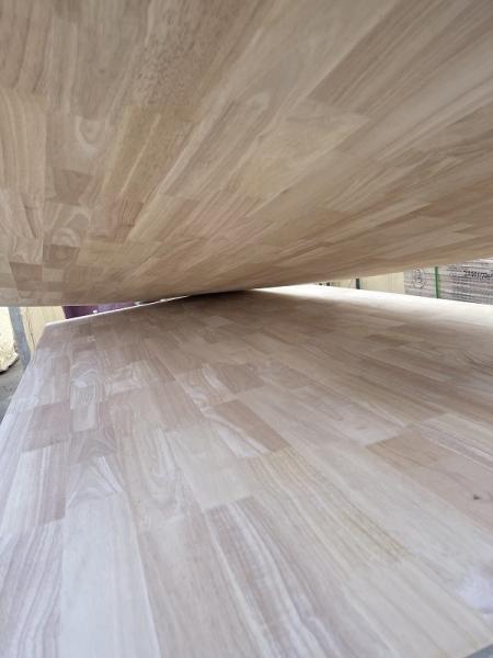Rubber Wood Finger Jointed Solid Wood Planks Width 100-1220mm for Indoor Furniture
