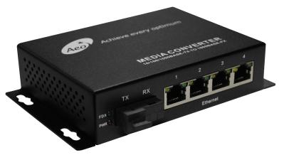 Full Gigabit POE Ethernet Media Converter 1 Fiber And 4 Ports For 250M Transmission Distance