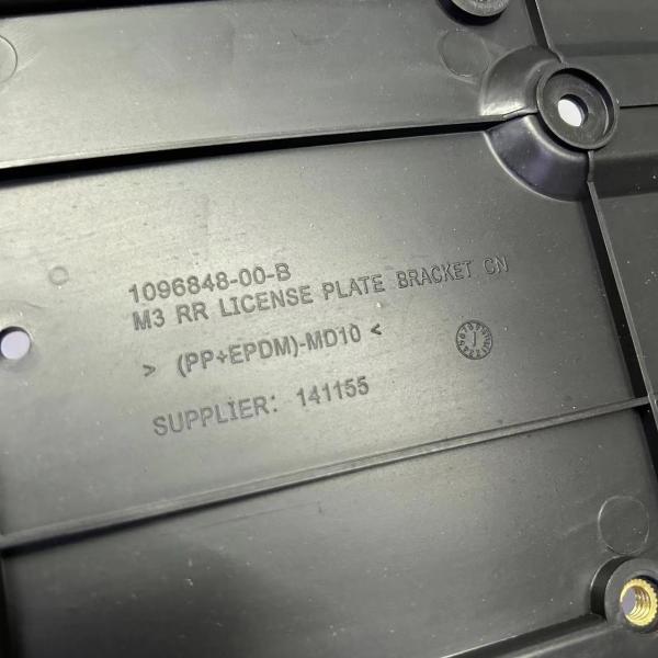 Tesla Model 3 Placa frontal 1493098-00-A Com Função e Eficiência de Flash Led