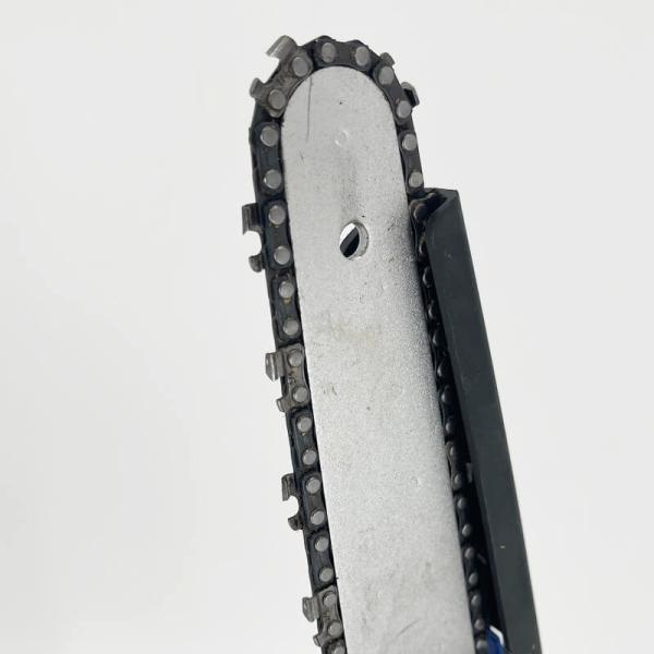 21V 6'' Rechargeable Electric Pruning Wireless Logging Orchard Pruning Lithium Chainsaw Handheld