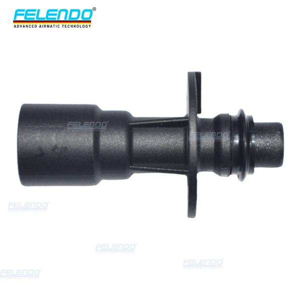 Vehicle Hoses Water Pump Oil Cooler Pipe for Land Rover Discovery 4 LR028136