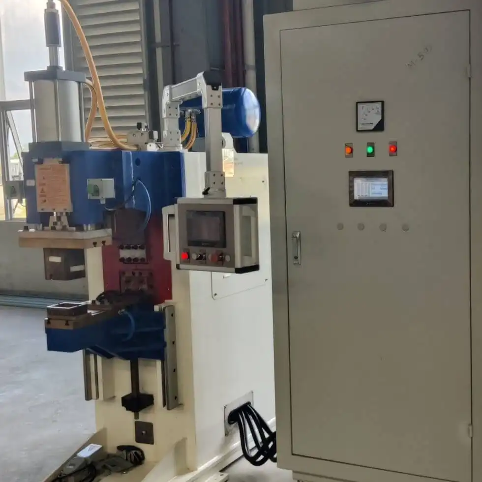 Máquina de soldadura automática de punto con estante de horno de acero inoxidable