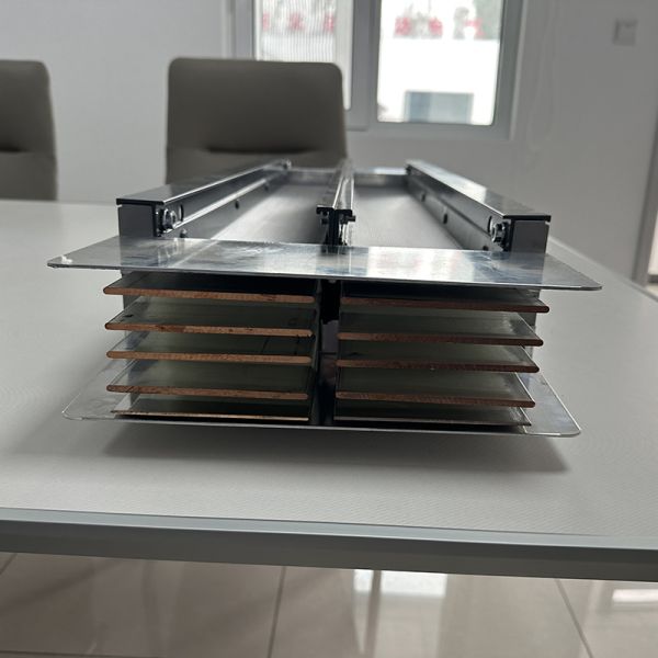 Sistema de conducto de barra colectora de aluminio para distribución eléctrica tipo sándwich 50/60Hz