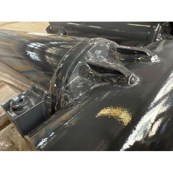 Hard Chrome Plated Steel Agricultural Hydraulic Cylinder With Double Earring Structure