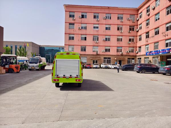 2.8 Ton Pure Electric Road Maintenance Truck For Road Cleaning Efficient