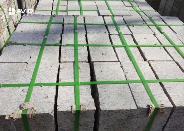 Wear Resistant Granite Paving Stones Straight Lines / Wave Pattern Type