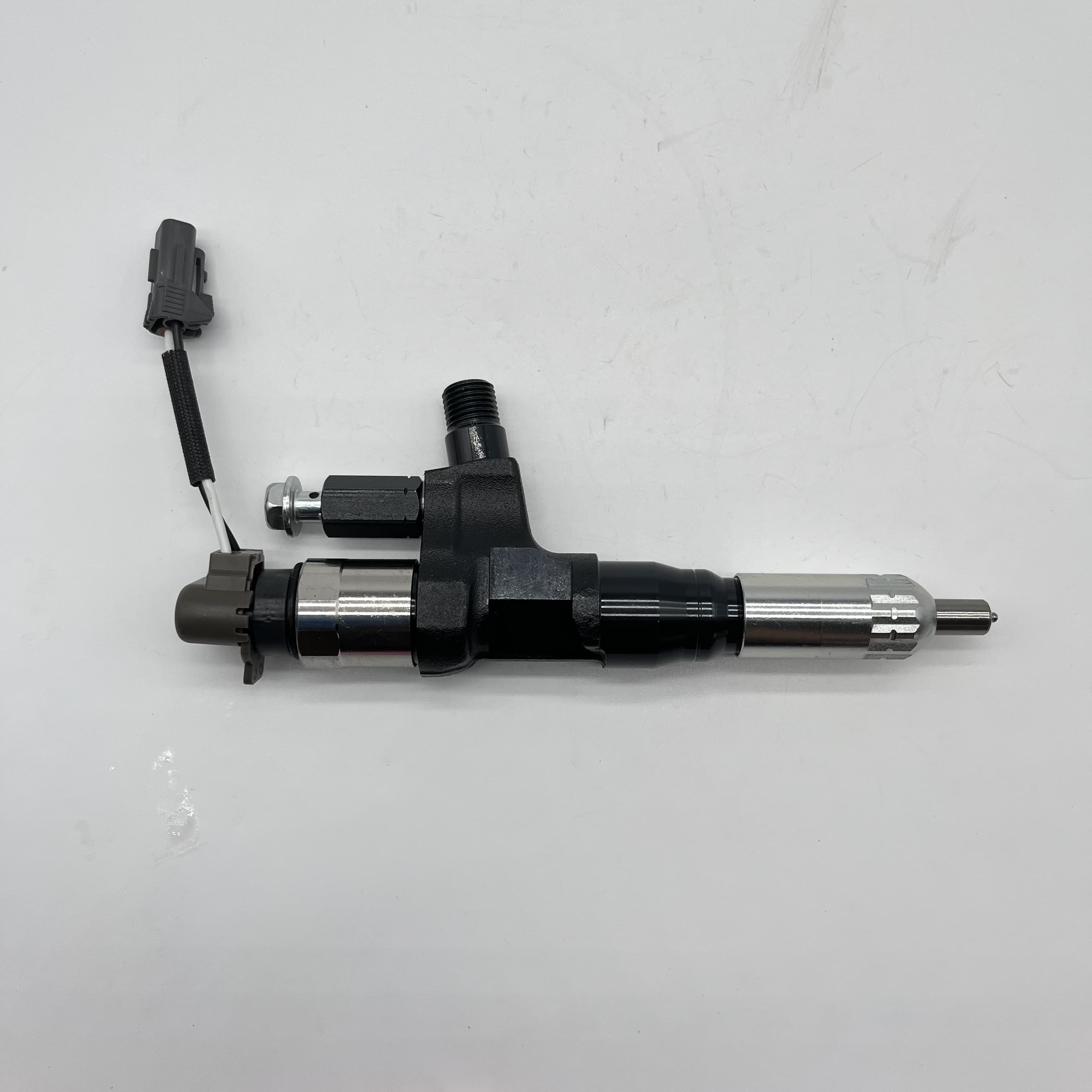 DE-NSO Common Rail Fuel Injector 095000-6583 OE 23670-E0301 For Hino 700 J07E/J08 Engine