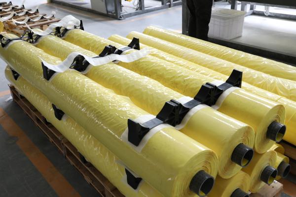 Filme UV alto 0,075 - 0.08mm da embalagem da máquina desbastadora de algodão do PE da resistência