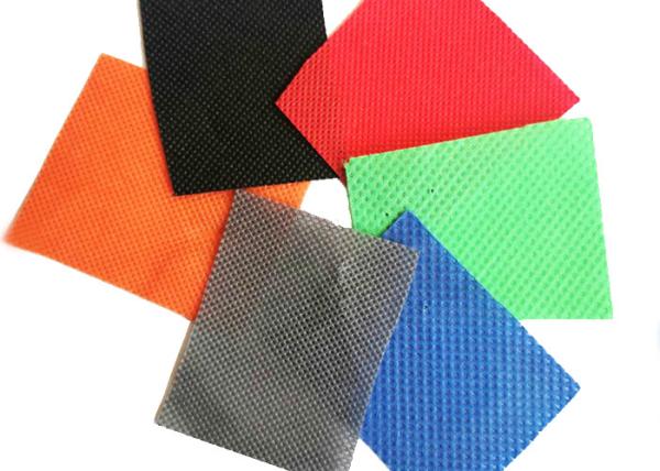 Tela 100% não tecida de Spunbond do ANIMAL DE ESTIMAÇÃO do poliéster para a agricultura da decoração