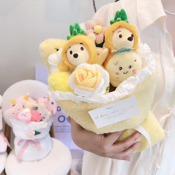 Cadeaux de la fête des mères de la Saint-Valentin Grosse poupée de dessin animé Bouquets de fleurs de poupées finies Cadeaux d'anniversaire pour petite amie et meilleurs amis