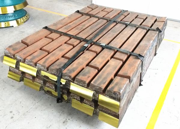 High manganese steel stone crusher spare parts manufacturer and supplier