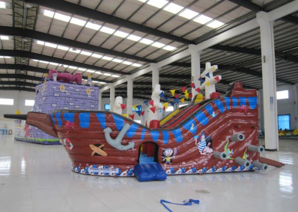 Casa inflável do salto do barco do pirata da grande pintura digital inflável exterior do PVC da resistência de fogo do navio de pirata das crianças
