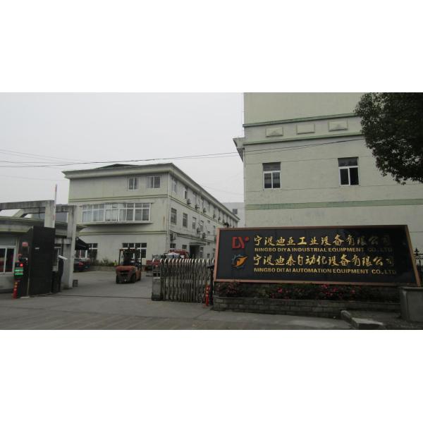 Соединитель HJ-6 трубки металла утюга прямоугольный постный на система 2.3mm производственной линии