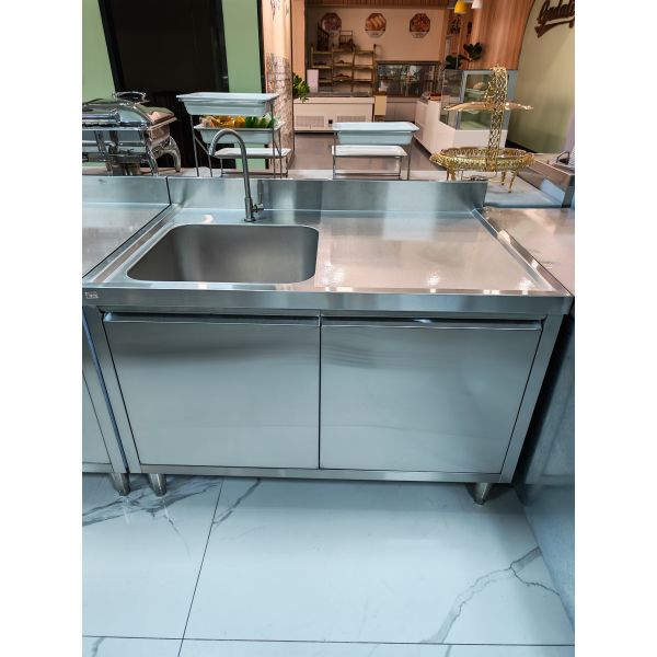 Full Outside Section for Live Cooking Show with Gas & Grill Outdoor Cooking Restaurant Stainless Steel Roof Pizza Stove Outdoor Grill Gas Burner BBQ Outdoor Kitchen