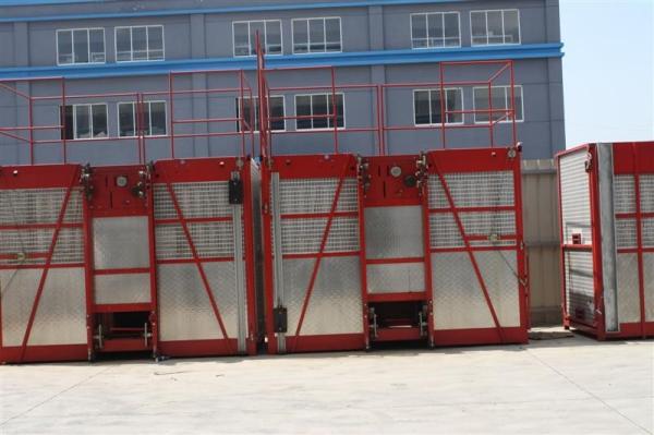 Painted / Hot Dipped Zinc Construction Hoist Rental 1000kg  - 3200kg