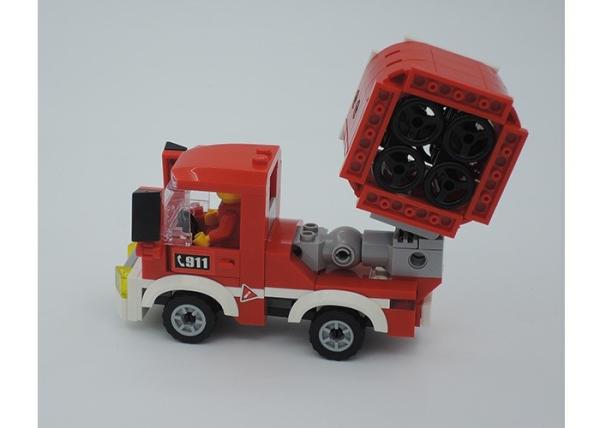Children's Toys Building Bricks Mini Fire Fighting Vehicle 3 Deformation 154Pcs