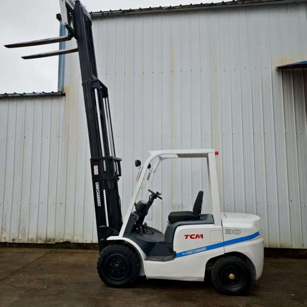 Usado para la carretilla elevadora Toyota TCM FD30 3t Original de Japón Carretilla elevadora TCM usada de 3 toneladas y 5 toneladas en venta