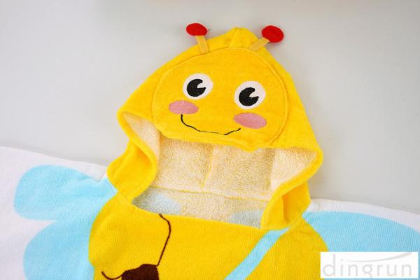 300gsm Healthy Durable Hooded Poncho Towels For Kids Bee Character