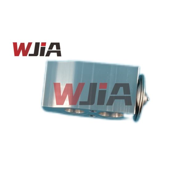 92200-1HP0C A/C Expansion Valve For Nissan Rogue Altima Pathfinder Muran 2008-2013