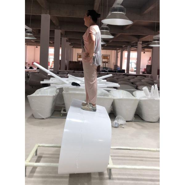 US 300/Piece Function Luxury Oval Acrylic Freestanding Bathtub Wide Border Popular Designs