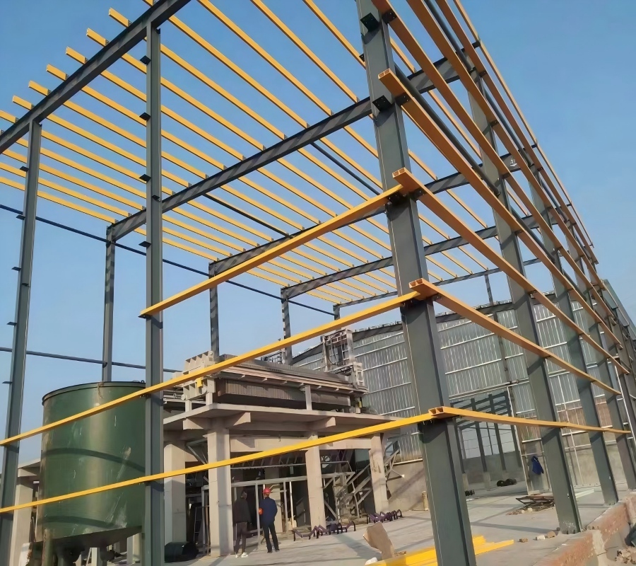 Customized Prefab Steel Structure Warehouse with Seismic Resistance up to 8 Magnitude and Wind Resistance up to 50 m/s Bolt Connection