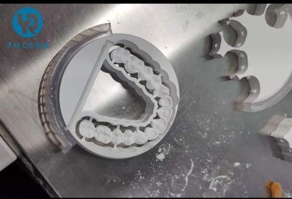 A zircônia translúcida dental de Zirkonyum Bloklar obstrui para o reparo de Aestherior
