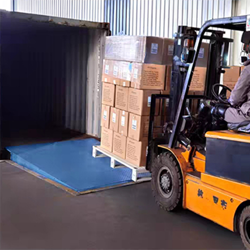 Hydraulic Steel Dock Leveler , Electric Powered Dock Leveler For Third Party Logistics Warehouses