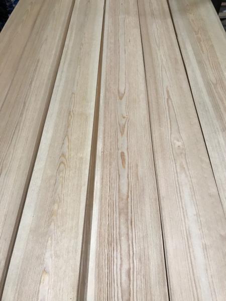 Pine Veneer Crown Cut Pine Natural Veneers Pine Decorative Veneers for Furniture Door and Plywood Industry