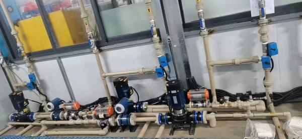Ligne de montage de la pompe à chaleur à source d'air pour tuyaux en acier galvanisé 40-300kw 380V