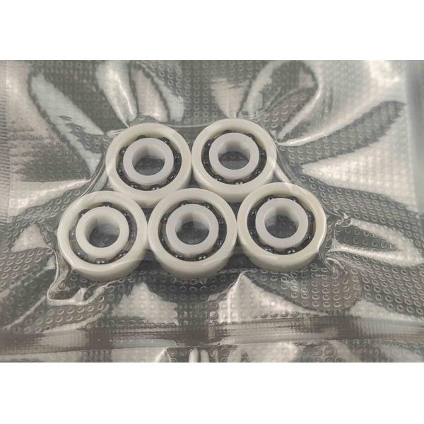 Jaula de nylon de los transportes de cerámica des alta temperatura blancos de CE695ZR 5x13x4m m con las bolas del nitruro de silicio