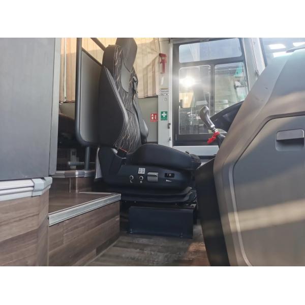 Используемый распределитель подержанное Youngtong ZK6117 воды двери пассажира роскошного цвета Шампань мест автобусов 50 средний