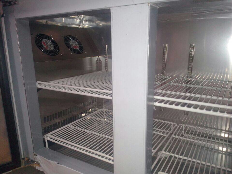 Статическая охлаждая кухня под встречным замораживателем для замороженных продуктов 250В