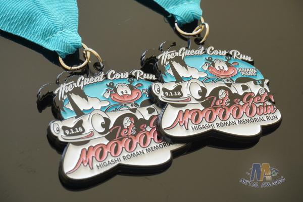 Great Cow Run Metal Award Medals Sport Softball Events Medallion Spray Black Plating