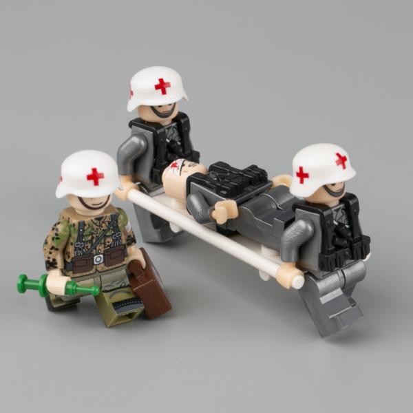 WW2 military British German soldier mini figure accessories helmet medical suitcase building block