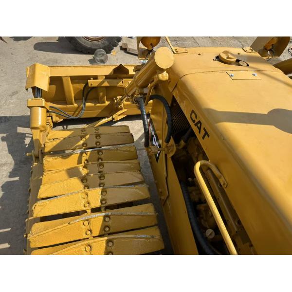 Classic construction equipment used Caterpillar D6D bulldozer