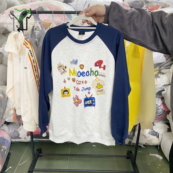 Women Grade A Polyester Cotton Blend Used Hoodie Mixed Colors for All Seasons