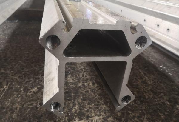 Profissionais de perfis extrudidos de alumínio TF500