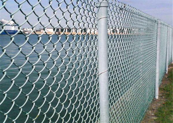 Diamond Shape Green Coated Chain Link Fence 50mm To 70mm Opening Size