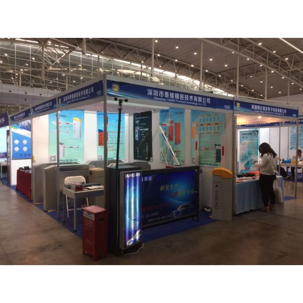 Anti Tailgating Facial Recognition Gate , Stainless Steel Flap Barrier Gate Entrance