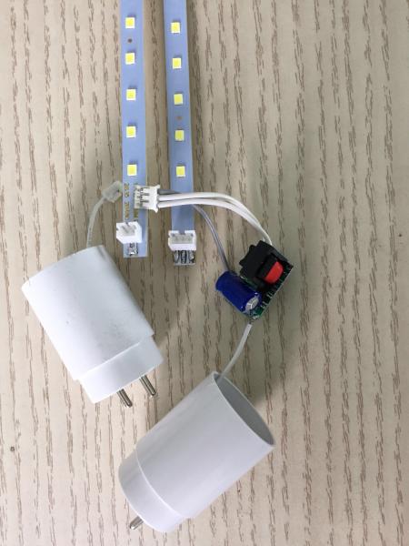 High Lumen Warm White T8 LED Tube Light Bulb 9W 18W In SKD SMD 2835