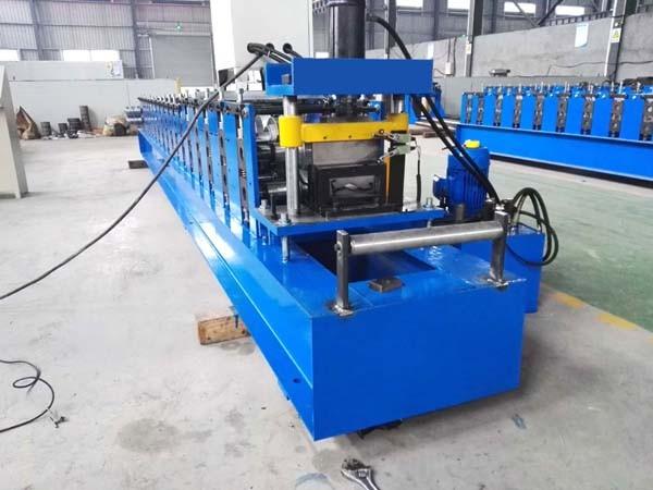 Parafuso prisioneiro de aço e rolo da trilha que forma o comprimento de corte Tolerance±2mm do poder da máquina 5.5kw