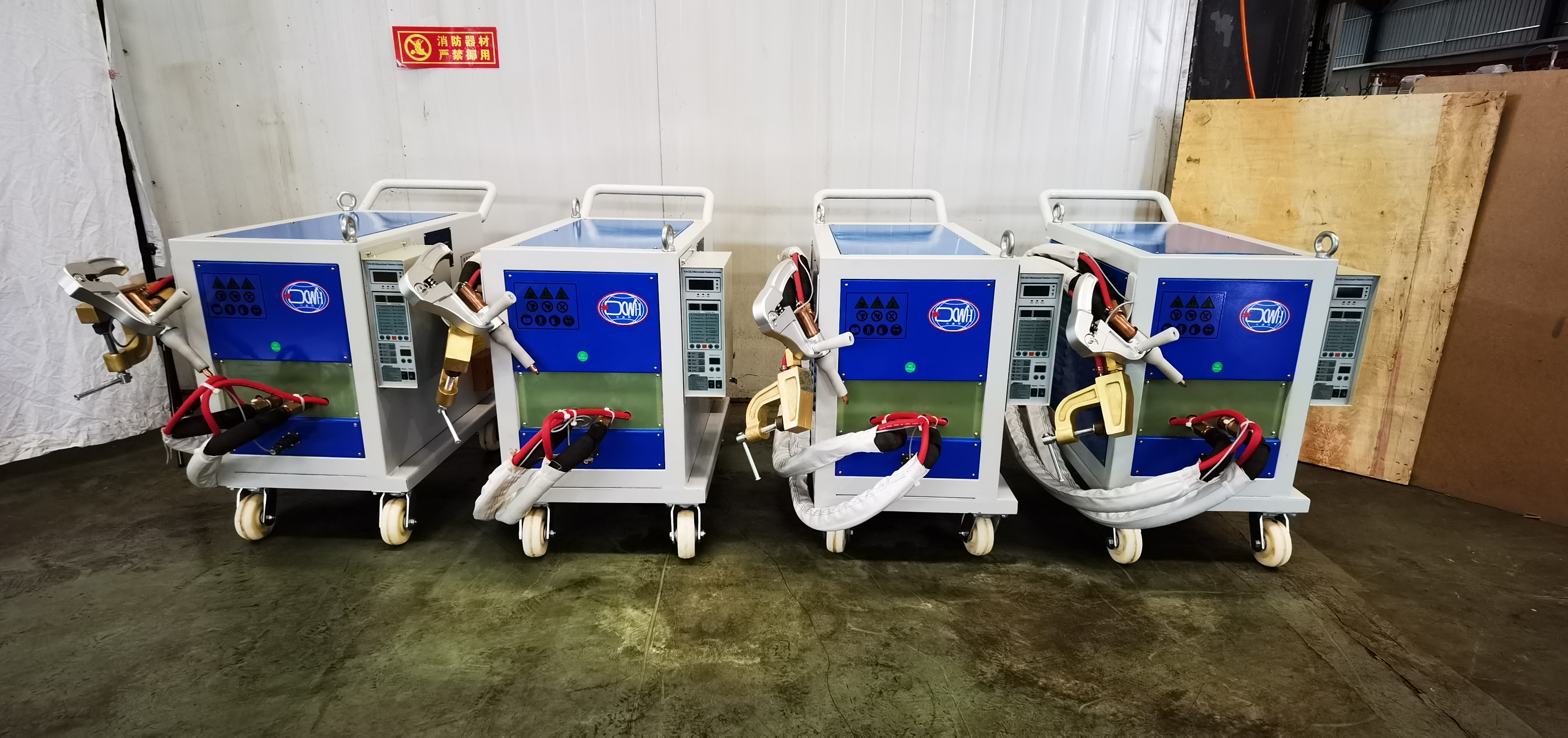 Портативная машинка сварочного аппарата пятна Pro нержавеющей стали Cnc Mfdc китайца одиночная бортовая