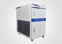 Machine de nettoyage de la rouille au laser de 200 watts refroidissement à l' eau pour le métal 1064nm