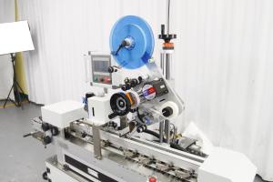 220V 50HZ Fully Automatic Labeling Machine With Labeling Object Sensor
