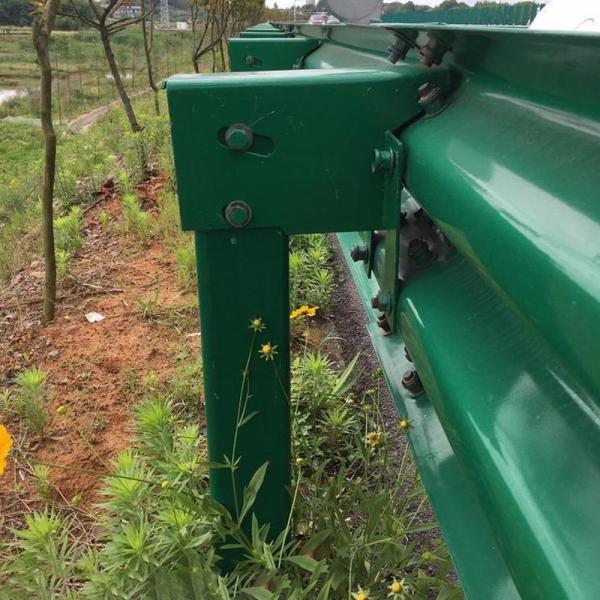 Highway Road Vehicle Barrier Galvanized Powder Coated Thrie Beam W Beam Guardrail